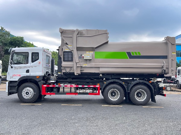 東風(fēng)華神6x4后八輪車廂可卸式垃圾車｜勾臂車｜12-18立方移動式壓縮垃圾站配套鉤臂車