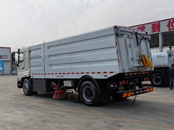 中國重汽新能源洗掃車|純電動洗掃車|華威馳樂牌SGZ5180TXSWPBEV純電動洗掃車