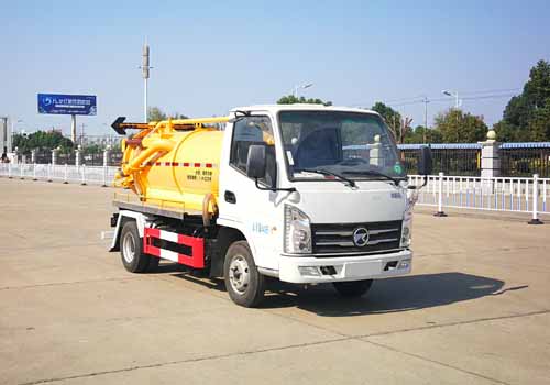 華威馳樂牌SGZ5040GXWKM6型吸污車