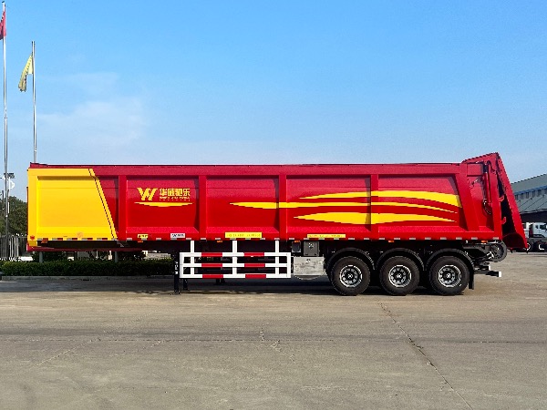 中國(guó)重汽湖北華威制造的履帶平推式自卸半掛車｜華威馳樂(lè)牌SGZ9404ZLJ垃圾轉(zhuǎn)運(yùn)半掛車｜智能履帶平推自卸式半掛車|礦粉運(yùn)輸半掛車|鋸泥運(yùn)輸半掛車|散煤運(yùn)輸半掛