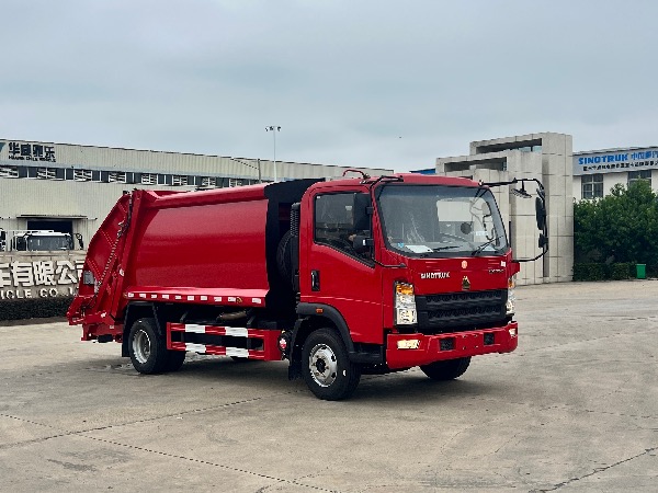 中國重汽HOWO豪沃8立方壓縮式垃圾車【海外版】｜后裝式壓縮垃圾車｜垃圾壓縮車｜垃圾收集壓縮轉(zhuǎn)運車｜垃圾轉(zhuǎn)運車