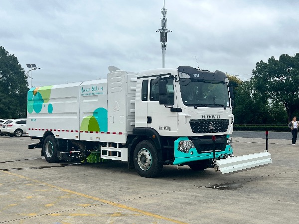 華威馳樂牌SGZ5181TXSZBEV純電動洗掃車｜中國重汽豪沃TX新能源EV純電動清掃車｜清洗車｜道路污染清除車｜清掃保潔車